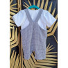 salopette avec tee-shirt